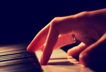 蓝狮在线:“NBA球员参与慈善比赛,支持社会弱势群体”.